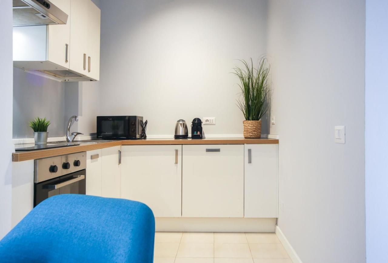 Glamorous Flat With Jacuzzi, King Size Bed And Small Balcony Perugia Bagian luar foto